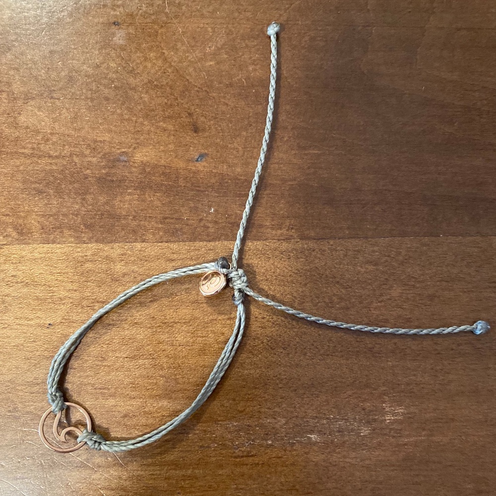 Pura Vida Gray Bracelet